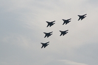 Синхронный полет группы Су-27 над Ростовом-на-Дону