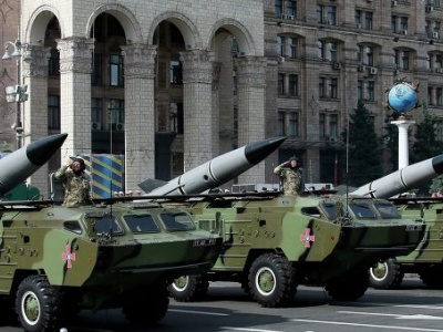 Ракетный комплекс Точка-У на Майдане (Киев)